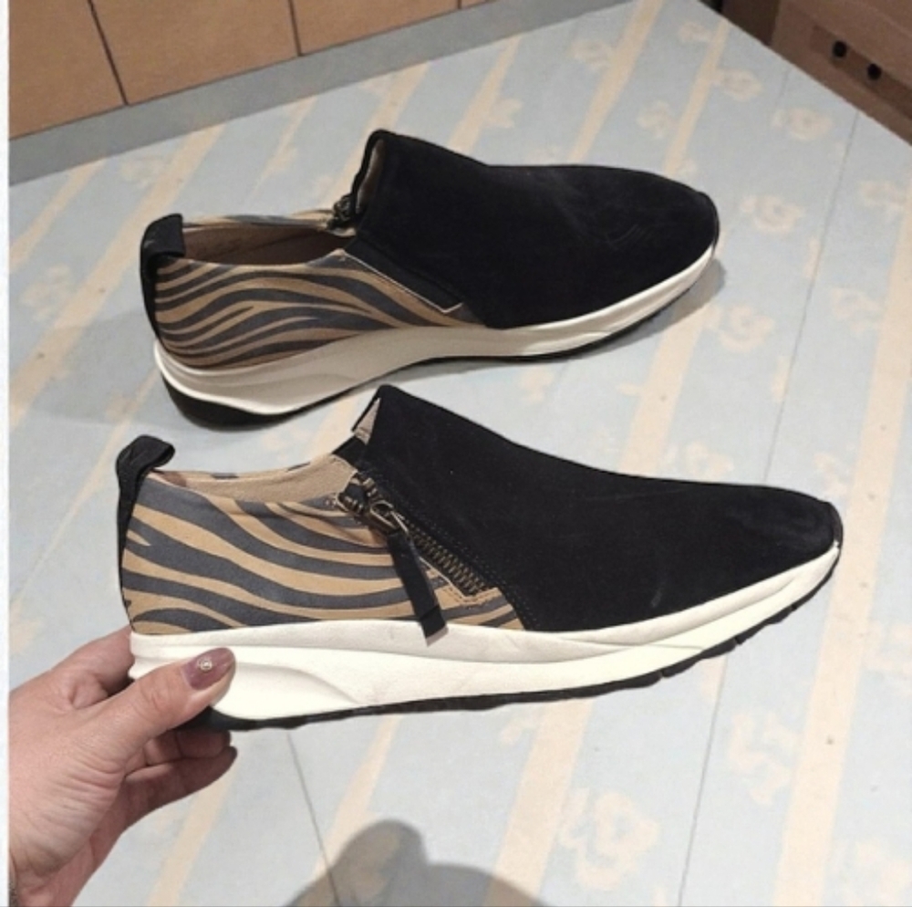 New Naturalizer Stephanie Sneaker In Black/ Tan Zebra Leather Size Women's 9
